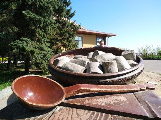Poltava Dumplings Monument